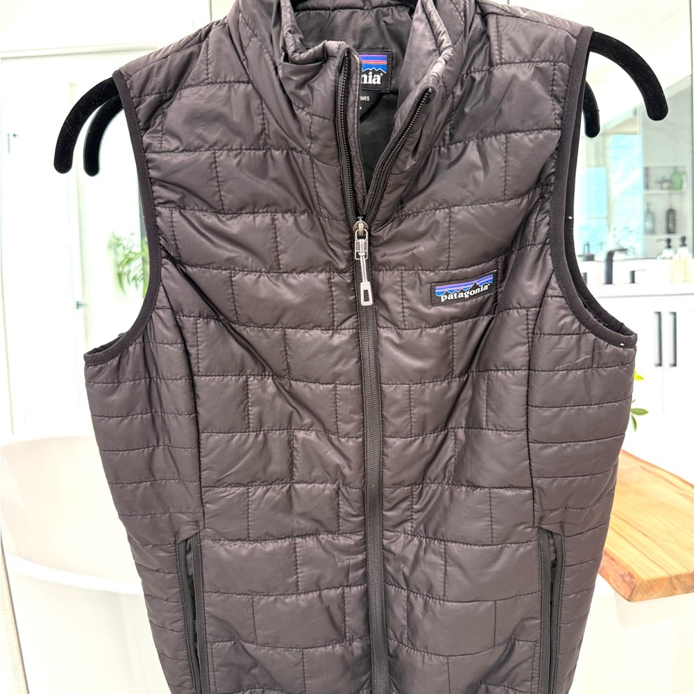 Patagonia Charcoal Quilted Vest